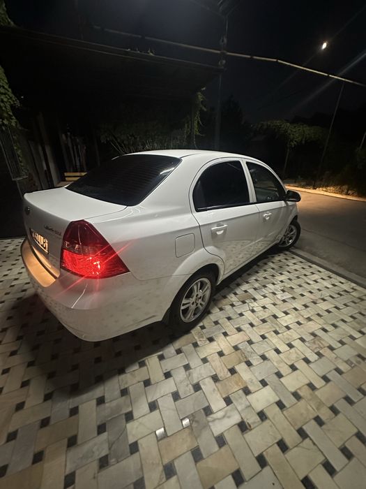 Chevrolet nexia 3