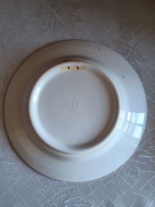 Продам декоративные тарелки.
