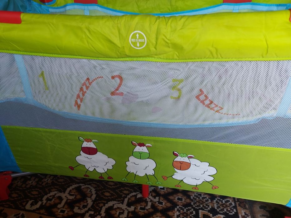 Бебешка кошара на две нива