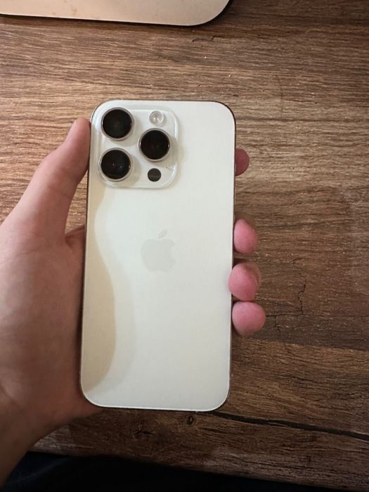 Iphone 15 pro 256gb white titanium