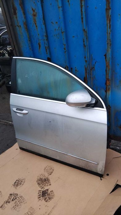Usa dreapta fata Volkswagen Passat B6 an 2007