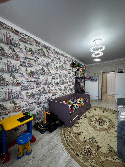 Продам 3х комн кв Батыс с ремонтом