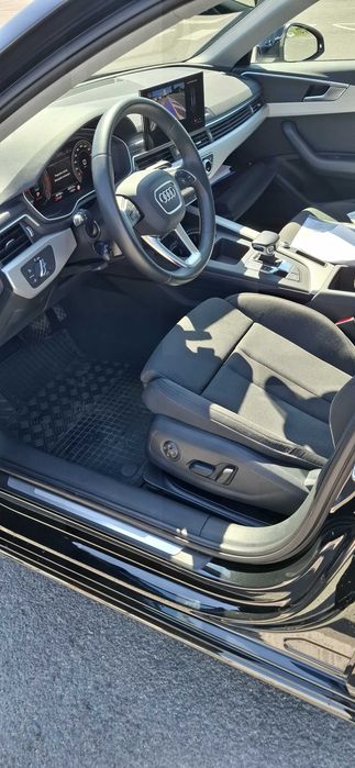 AUDI A4 2022 — imagine 3