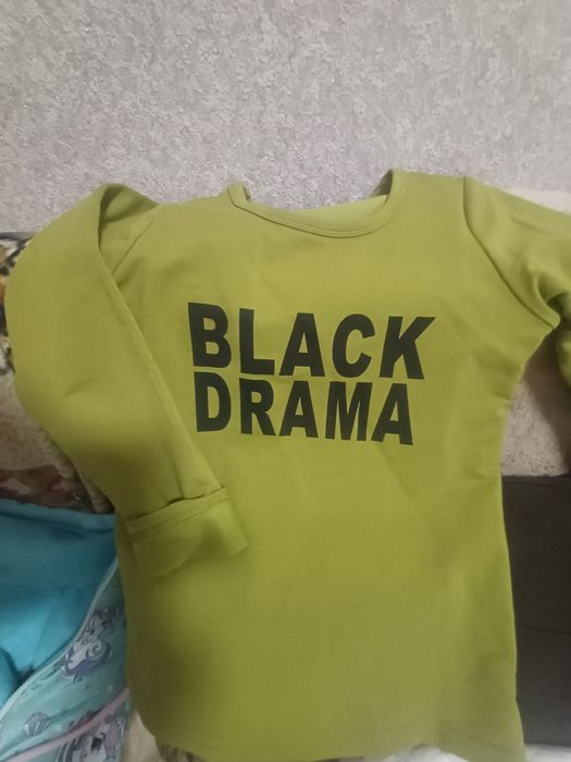 Вещи для девочки ,джинцы,жилетки