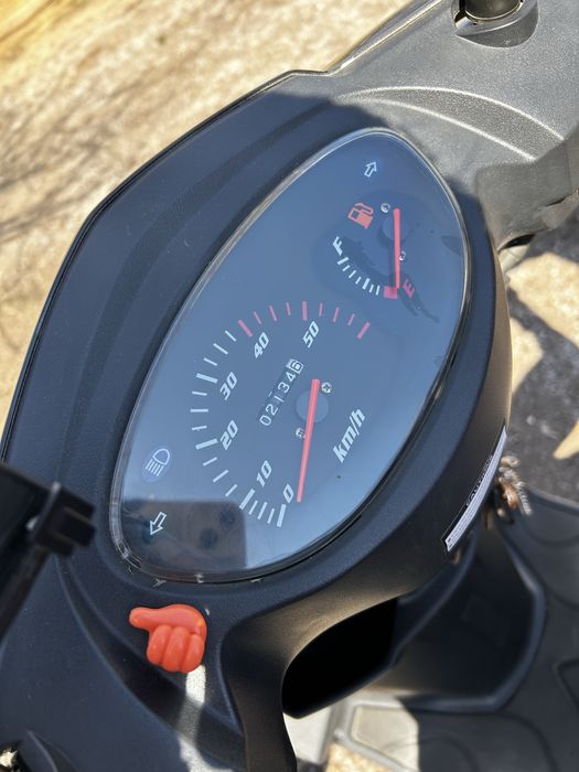 Продам скутор SONLIK