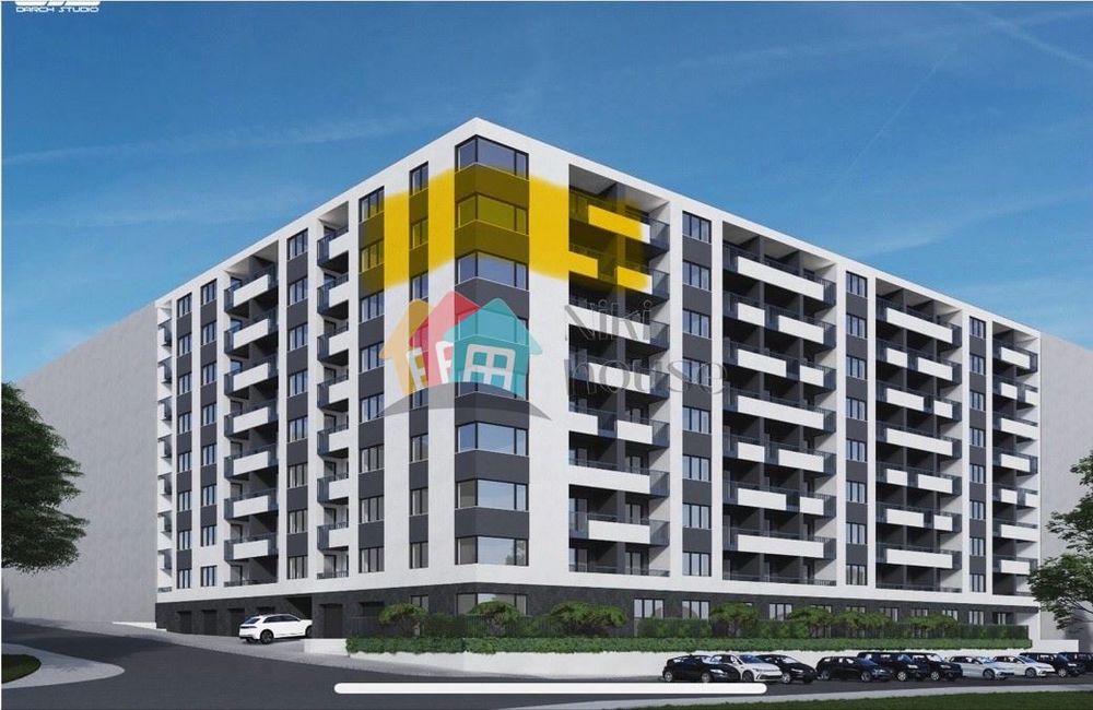 Продава се Тристаен апартамент в Варна, Възраждане 4 - 123 кв.м за 2000 €/кв.м - Снимка #1