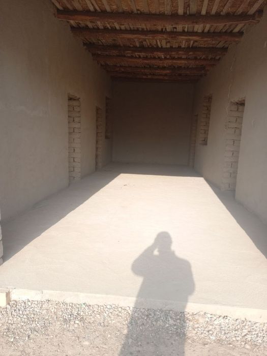 Hovli sotiladi 2 sotix