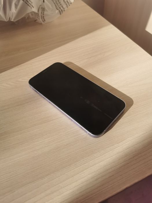 Продам самсунг с10е,айфон 12 iPhone Samsung