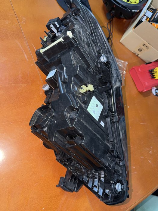 Far LED Adaptiv BMW X5 G05 / X6 G06 LCI 2023-2026, original OEM