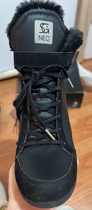 Женски зимни боти Adidas Neo Selena Gomez