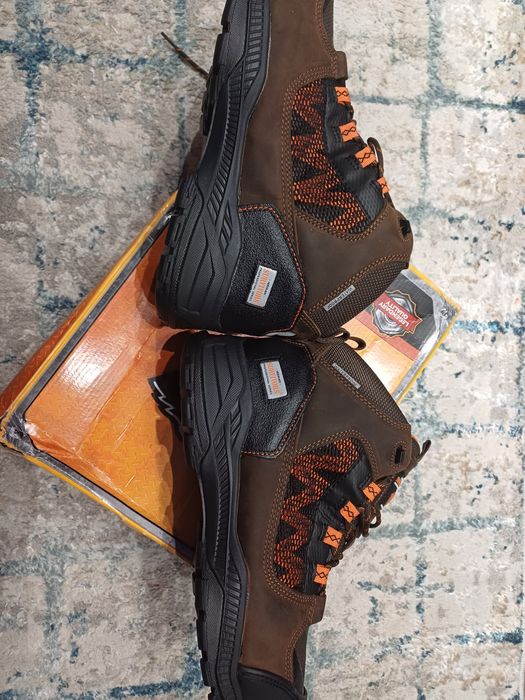 Продам трекинговые демисизонные ботинки