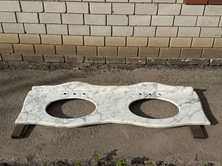 Двойная мраморная раковина