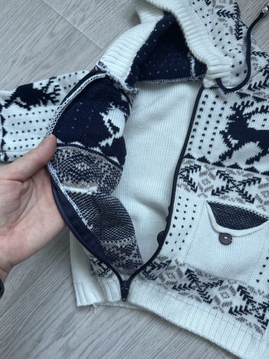 Продам детский вязанный костюм