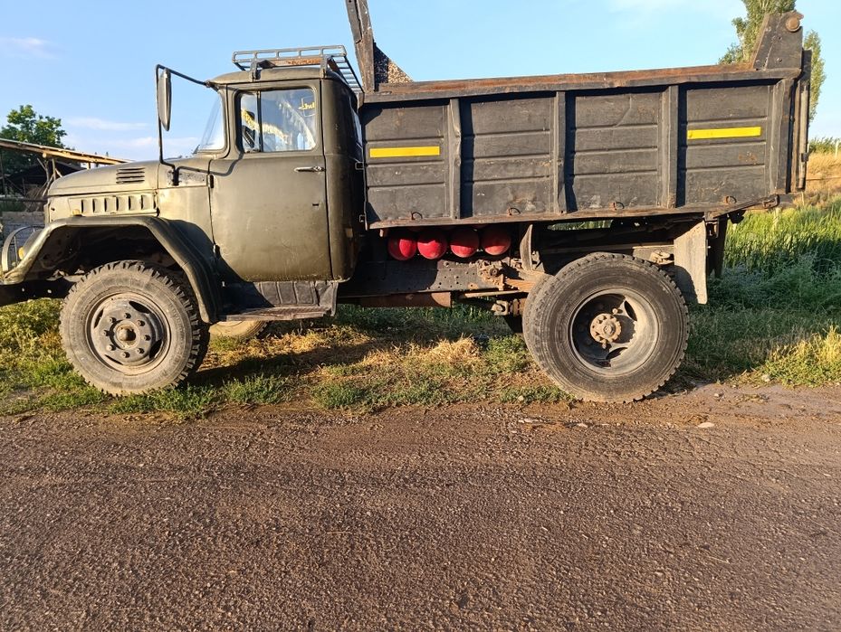 Zil 1980 yil 3100$
