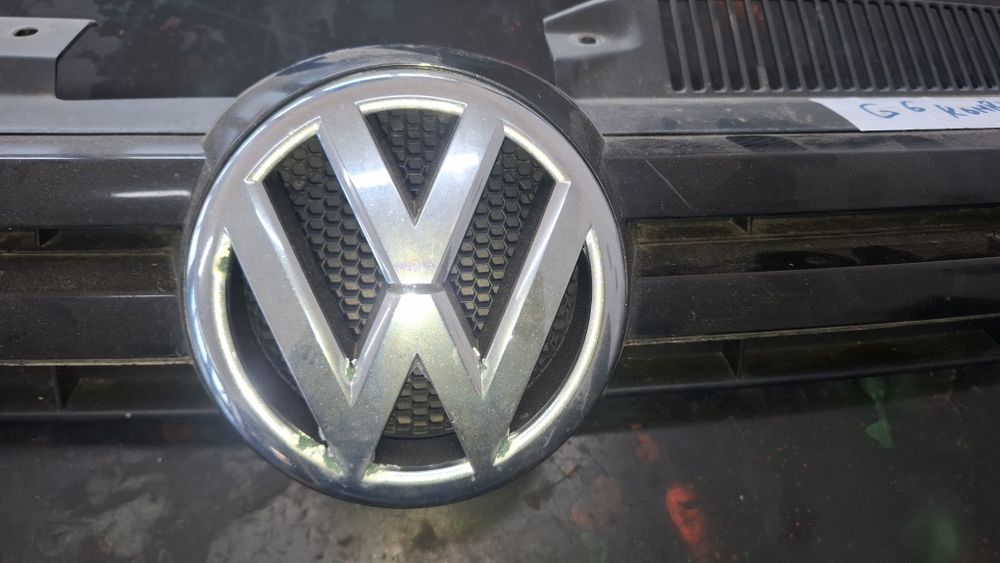 Vand grila cu sigla Volkswagen Golf 6