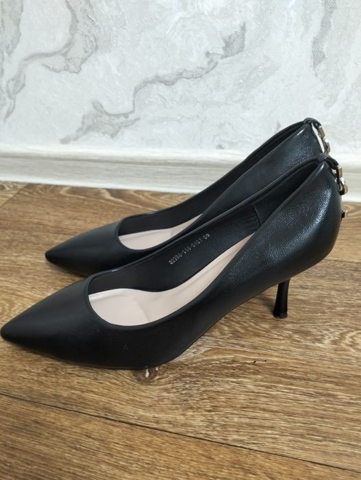 Туфли черное 39рр