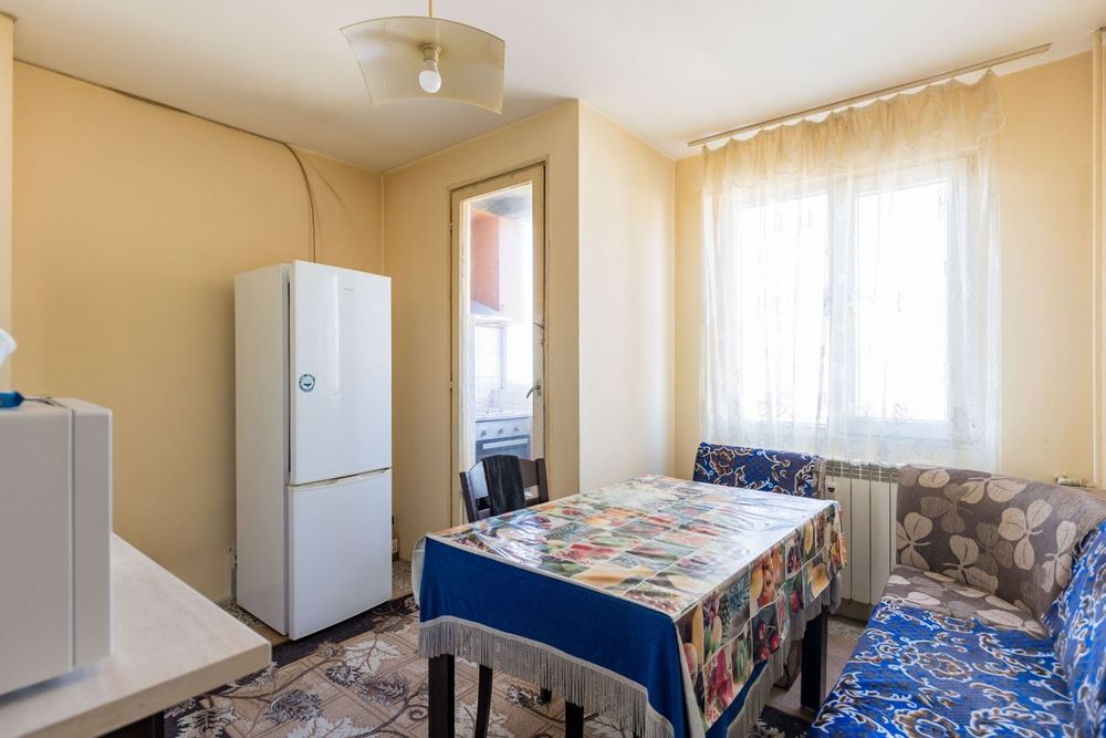 3-стаен в Плевен-Широк център площ 87 цена 135000