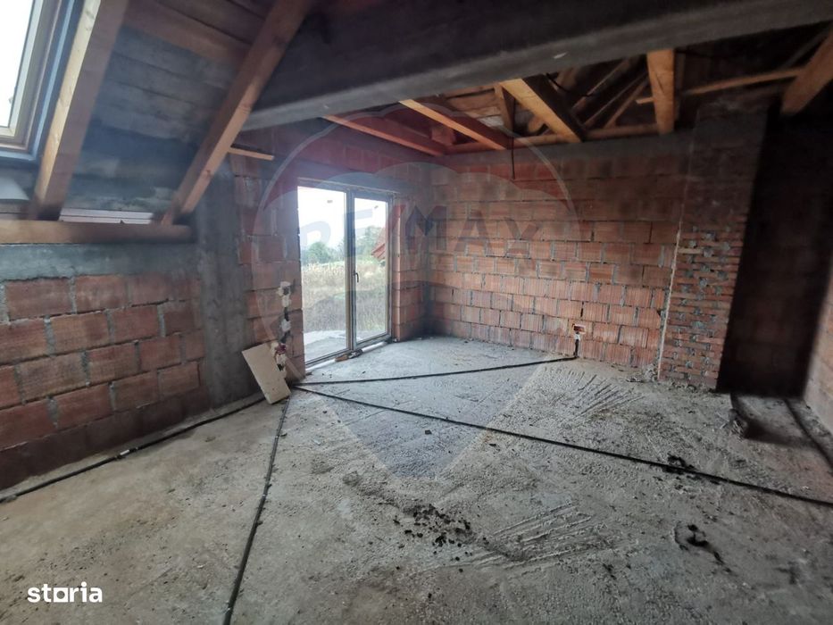 Casa noua de vanzare cu 6.400 mp teren in Copalnic Manastur
