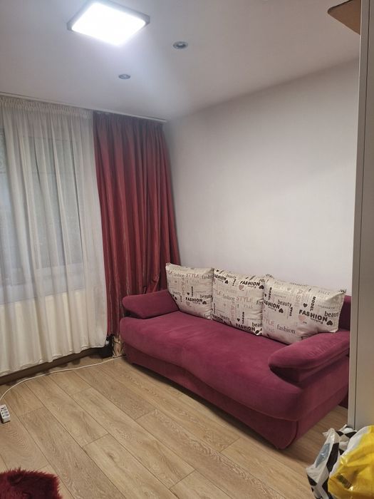 Vand Apartament  3 camere