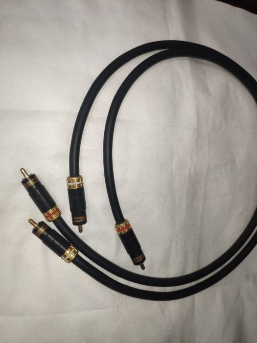 Cabluri SAEC (Audiotehnica), Accuphase  Japan