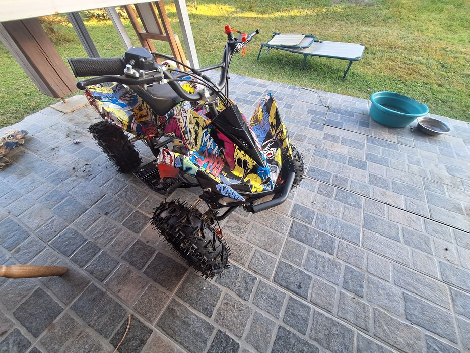 Vand mini ATV  in stare foarte buna, ingrijit, pregatit de mers