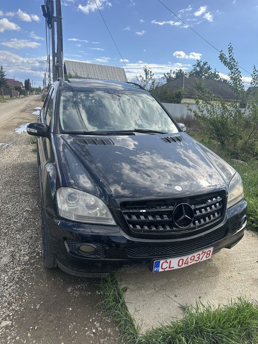 Capota Mercedes  ML W164 ML320CDI faruri aripi portiere stop stanga