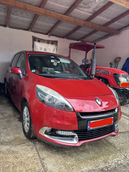 Vând sau schimb Renault Scenic 3, 1.6dCI, 130CP, 2012 cu o mașină pe benzină an 2015+