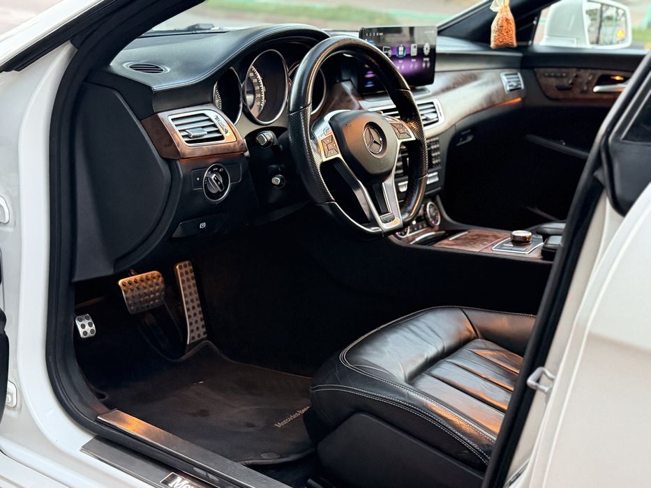 Vand/schimb CLS350 Pack AMG/Foarte Dotat