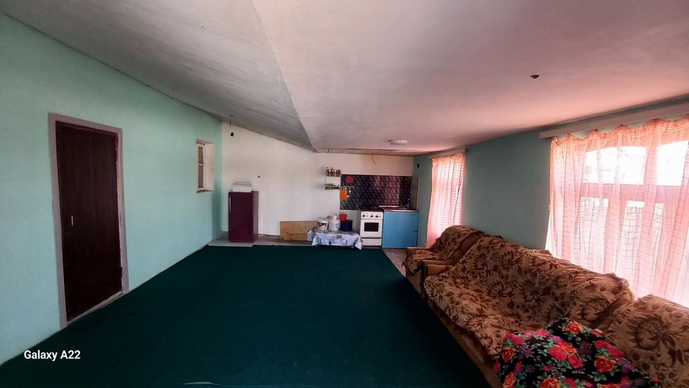 9 сотихли ховли уй сотилади