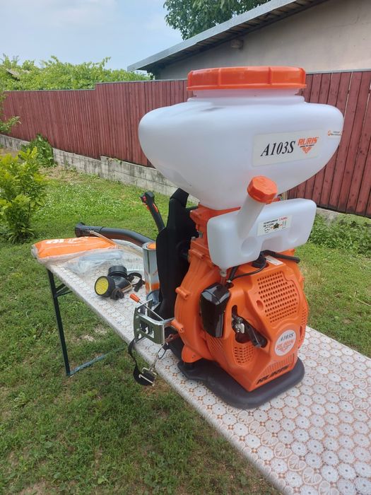 Atomizator pentru stropit pomii din livadă