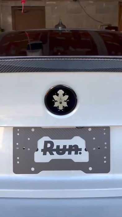 Emblema LED Smart BMW - Ecran IPS Personalizabil prin Aplicatie 82mm
