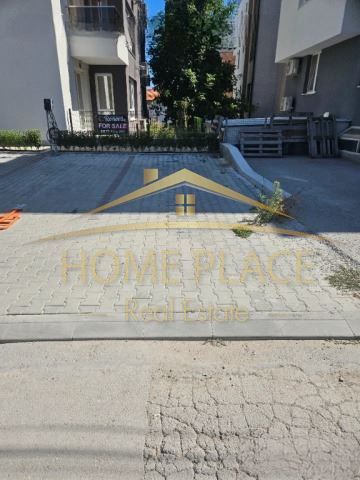 Продава се Гараж / Паркомясто в Варна, Виница - 12 кв.м за 875 €/кв.м - Снимка #1