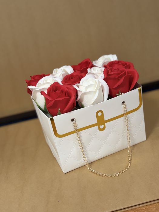 Gentuta cu trandafiri de sapun