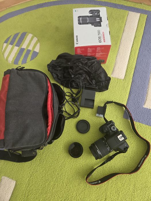 Canon EOS 750D DSLR