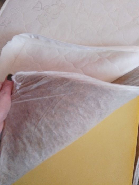 Детски матрак р-р 120 /60,нов