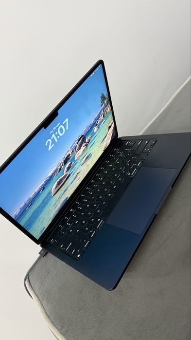Macbook air на M2 2022