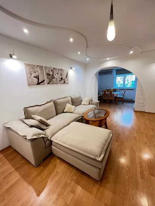 Сдается ШИКАРНАЯ квартира 3/2/9 в  Алмазар сити