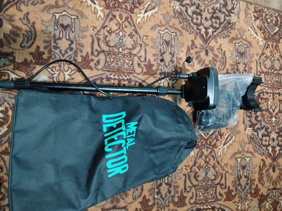 Продается металлоискатель