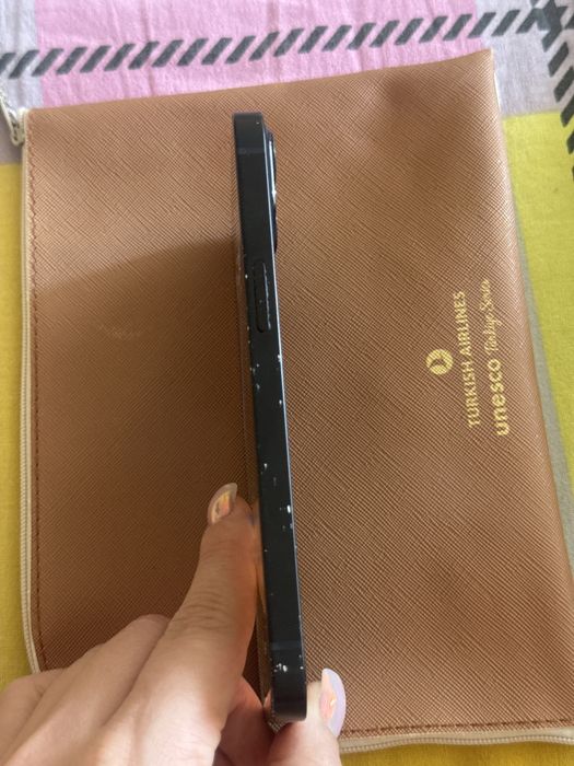 Продам 13 iphone 128 ГБ