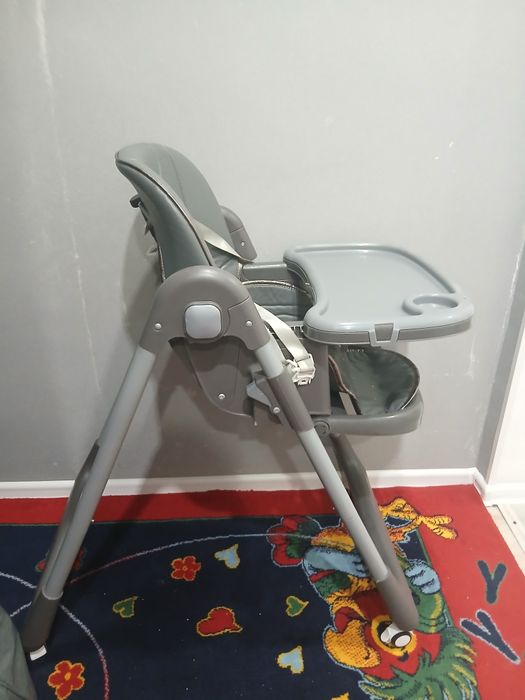 Детский стол для кормления