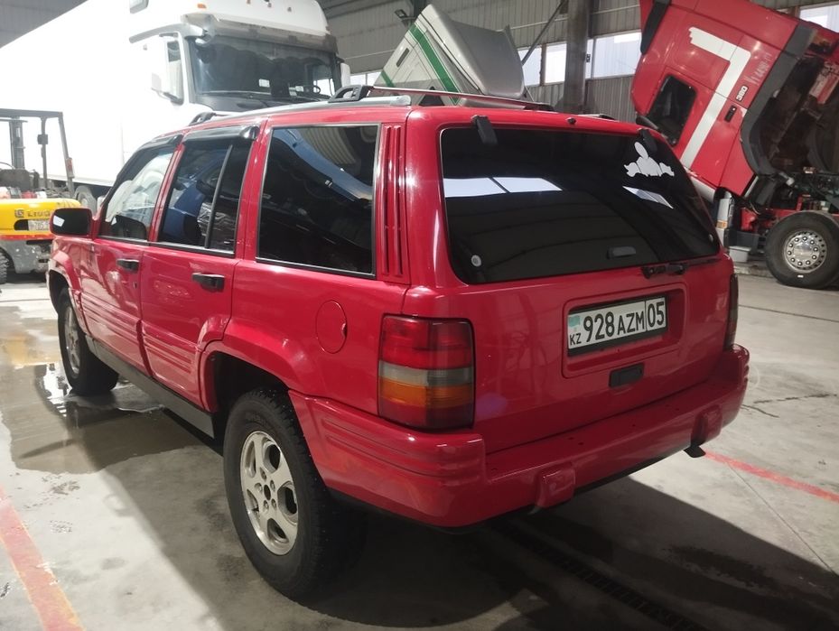 Продам jeep grand Cherokee