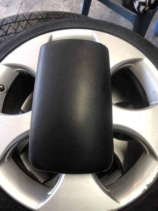 Подлакътник Нисан Кашкай 2009г  Кожен перфектен