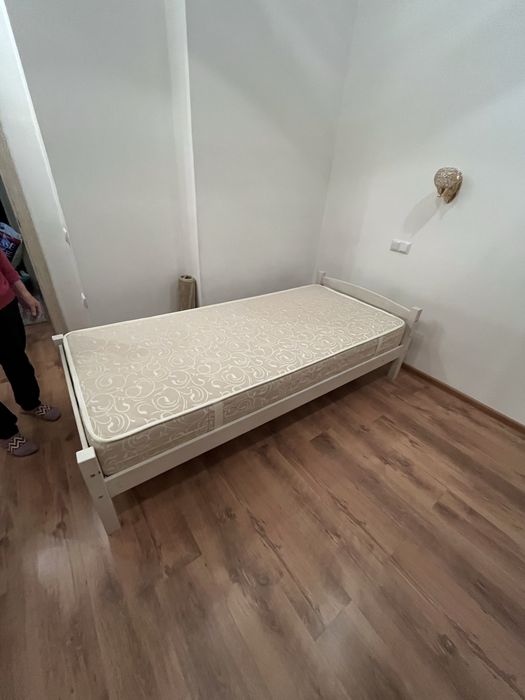 Односпальная кровать