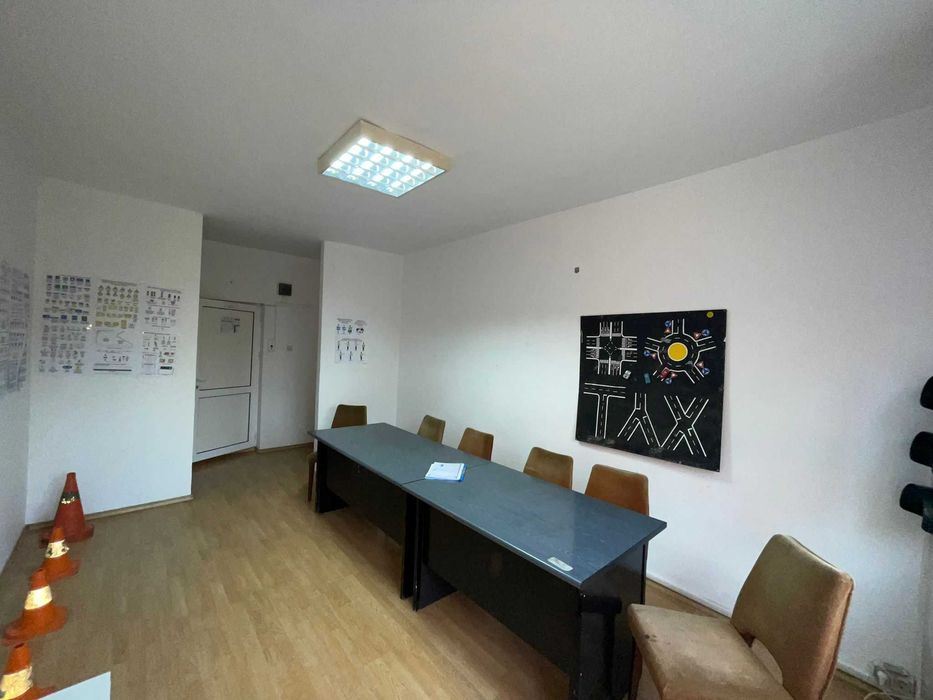 Spatii comerciale birou punct de lucr cabinet depozit- titan sect 3