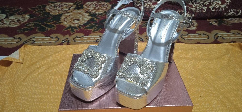 Женская обувь  удобный