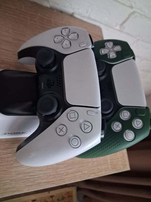 Продам Play station 5 slim 1 tb