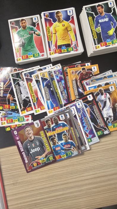 Lot 180 carduri Panini adrenalyn xl italia serie A din 2019-2020