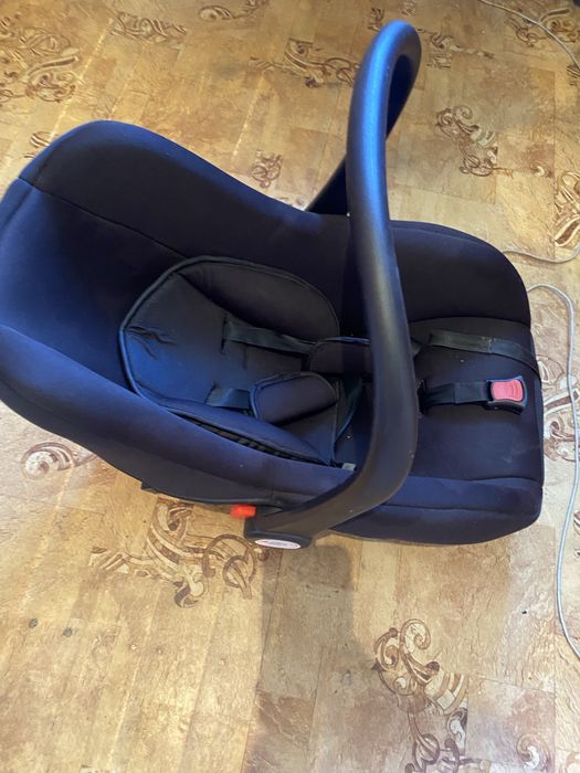 Продам автокресло