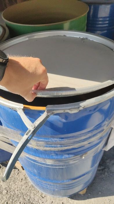 Продам бочки, мешки, канистры