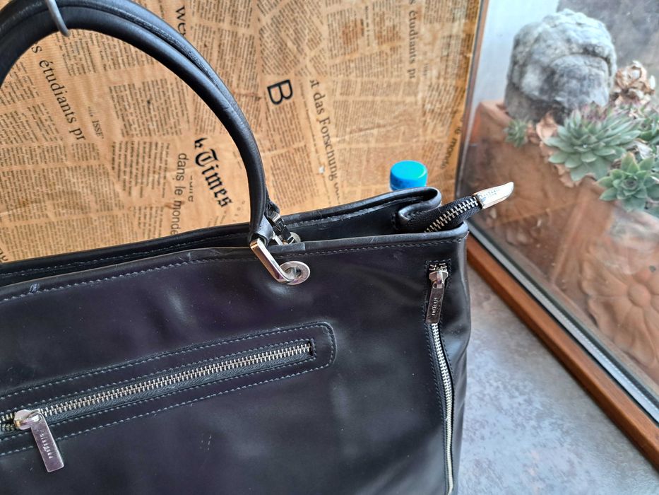 дамска черна чанта,Frederic Paris,кожена-естествена кожа